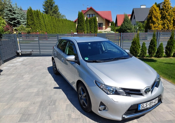 Toyota Auris cena 44900 przebieg: 129000, rok produkcji 2013 z Rzeszów małe 497